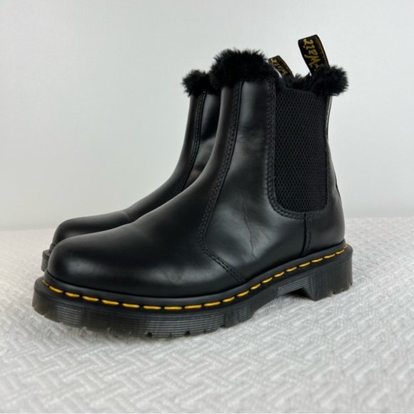 Dr. Martens Women's 2976 Leonore Faux Fur Chelsea Black size 6 - Picture 4 of 13